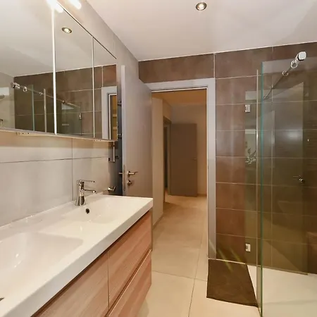 Ref-ali52 Apartman *