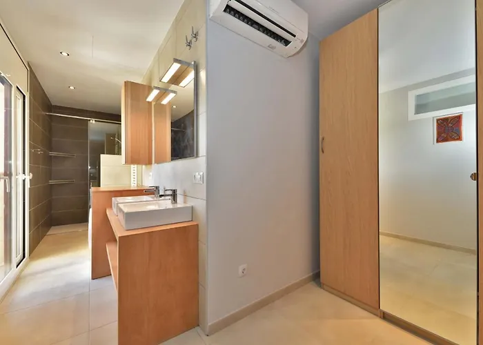 Apartment Ref-ali52