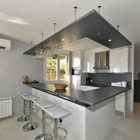 Ref-ali52 Apartman